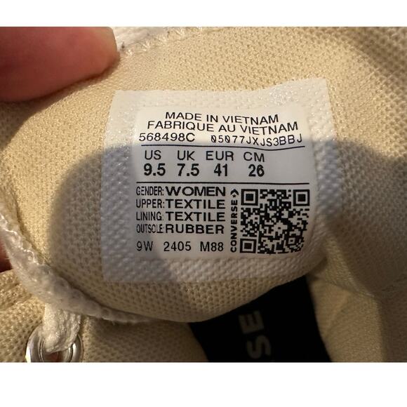 Women's Converse Chuck Taylor All Star Moves White 9.5 Iconic Minimalist Style - Picture 8 of 9